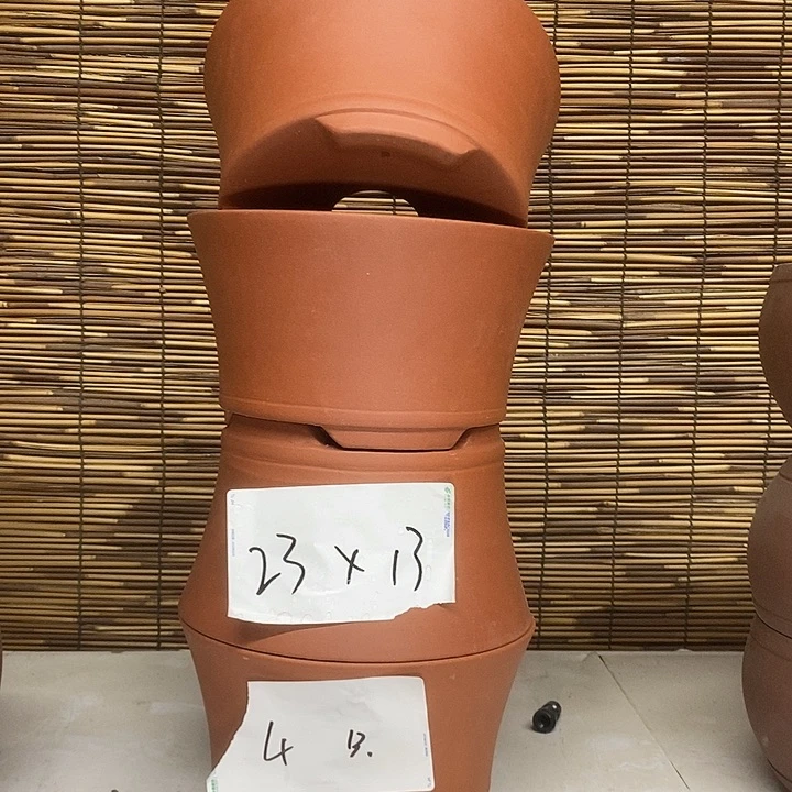 紫砂花盆我在外面