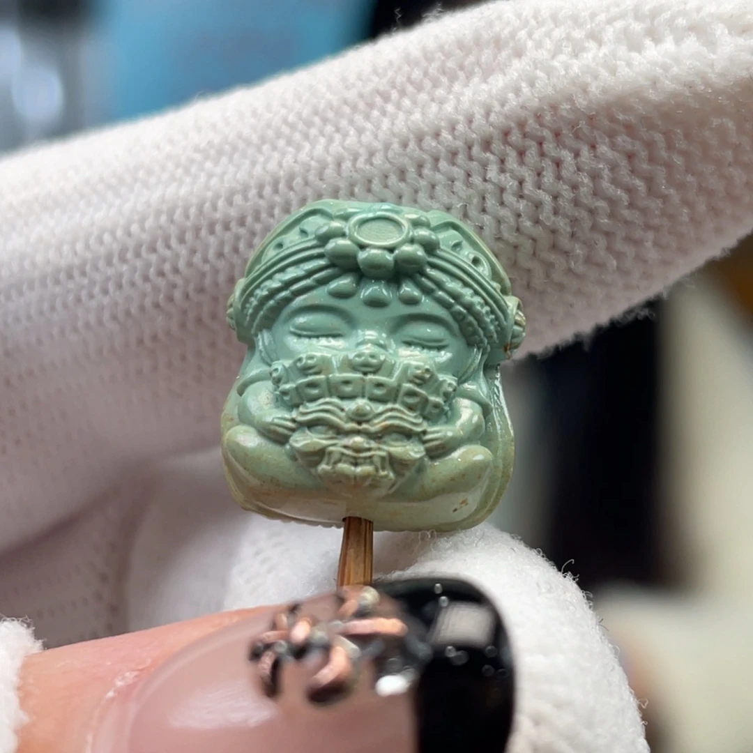 绿松石未镶嵌挂件