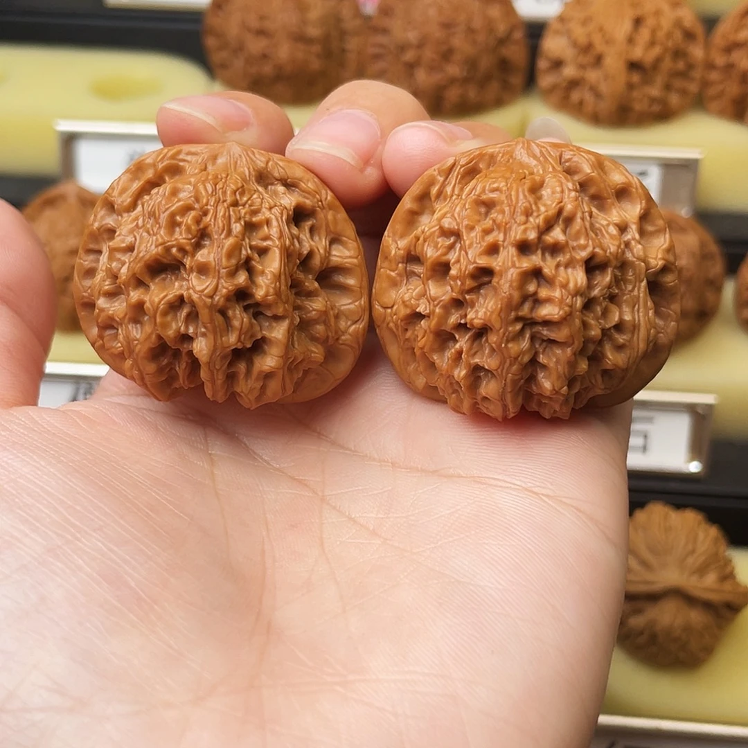 文玩核桃吊坠龙洞峪40尺579