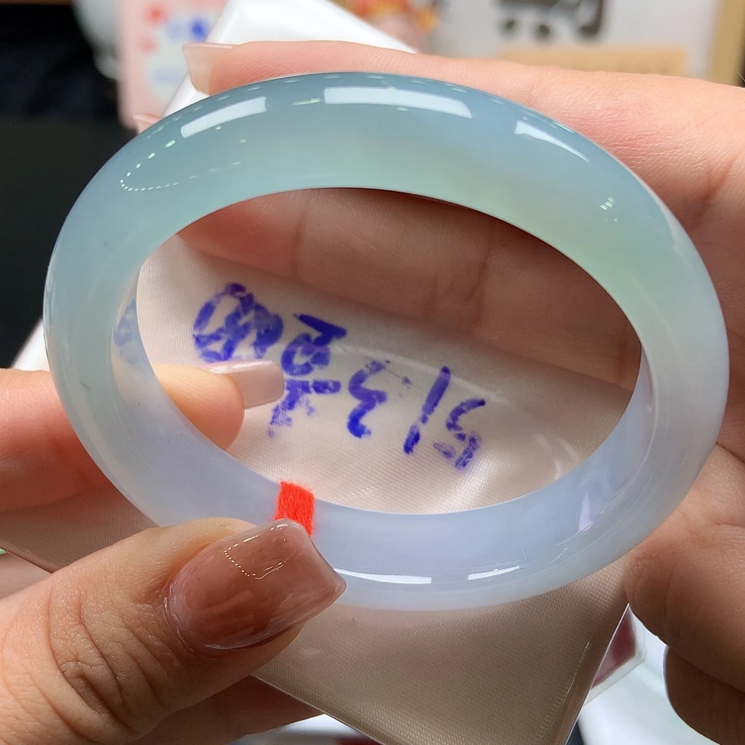 翡翠未镶嵌手镯15号贵妃