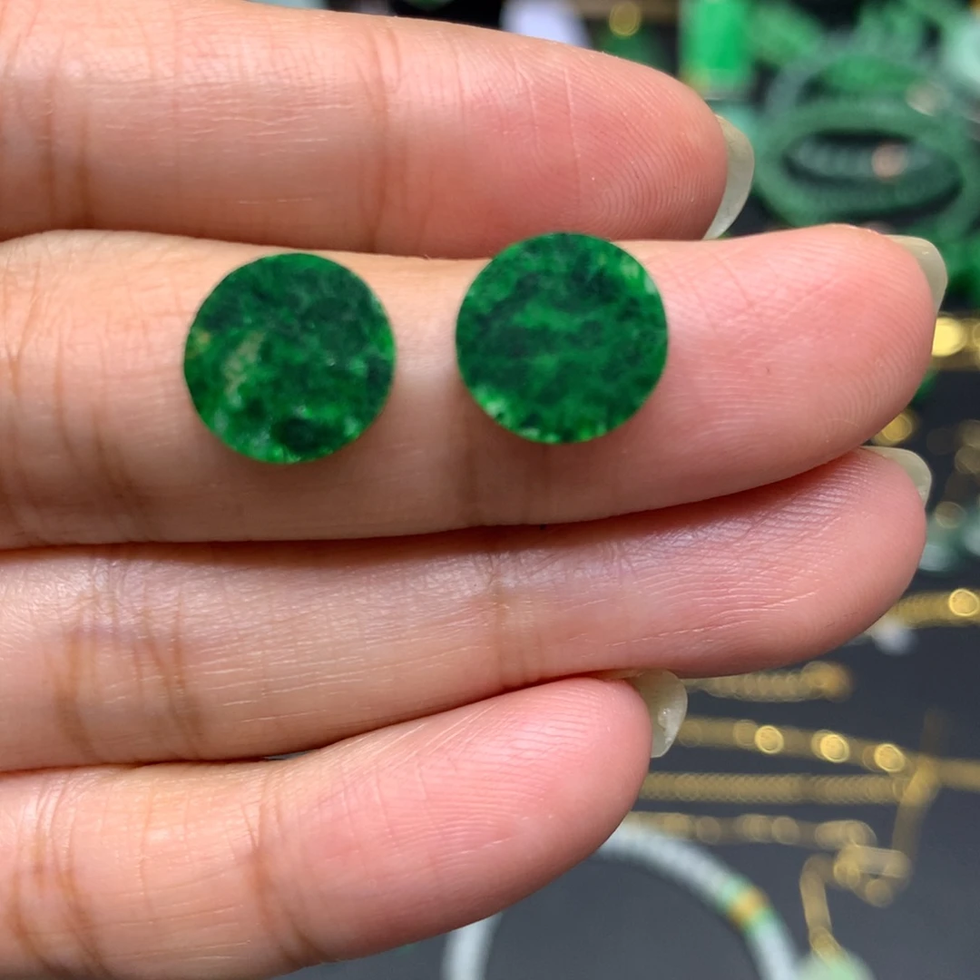 翡翠未镶嵌吊坠(不含链)有纹裂