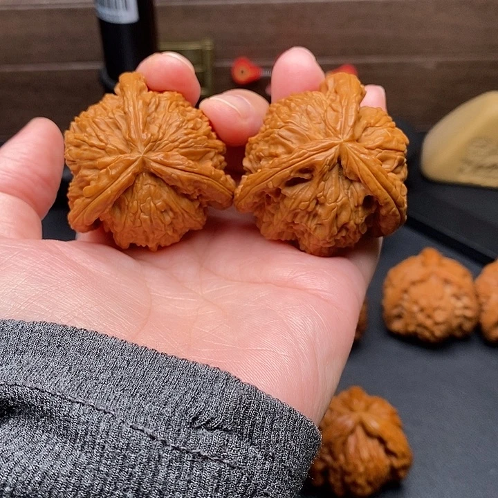 老***生把件文玩核桃白奔