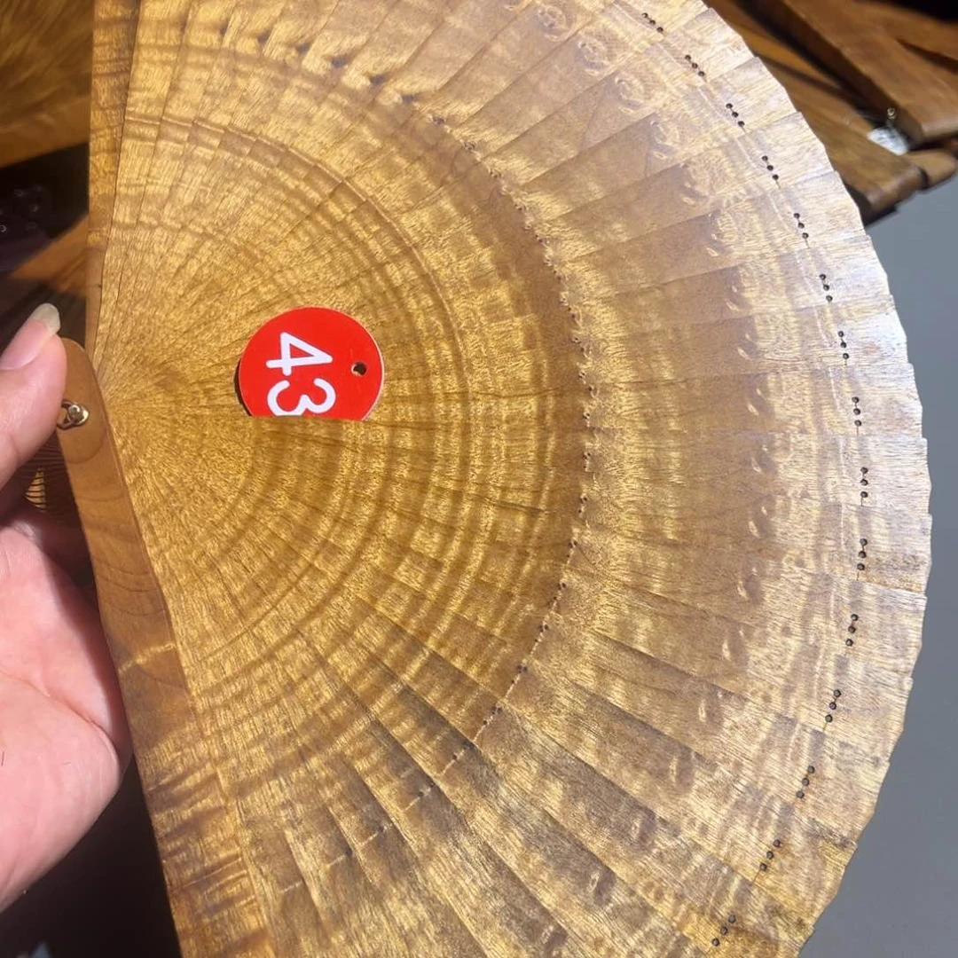 金丝楠璐****咩金丝楠木金丝楠木