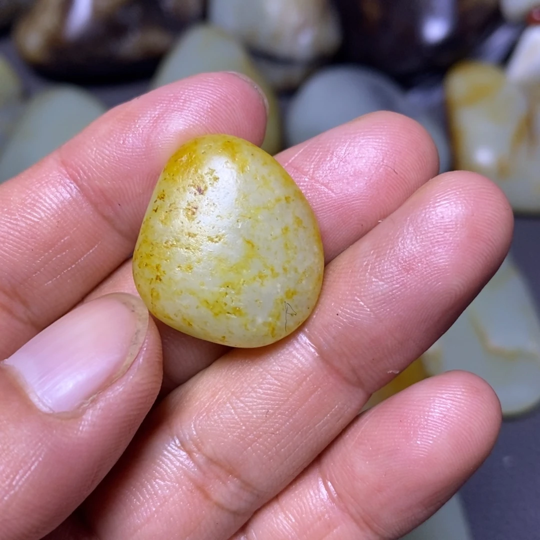 未镶嵌和田玉（糖玉）挂件