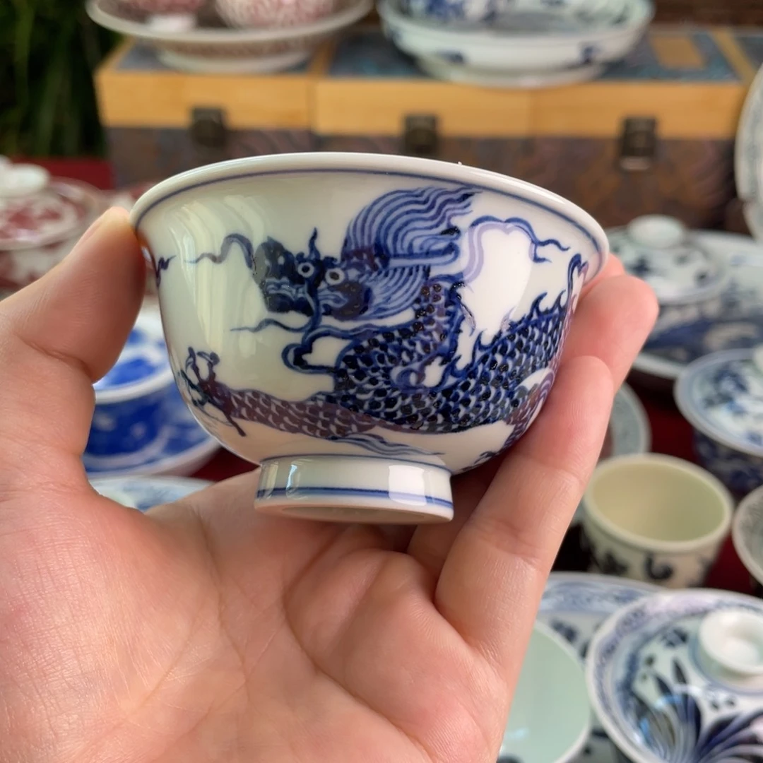 11景德镇青花微瑕龙