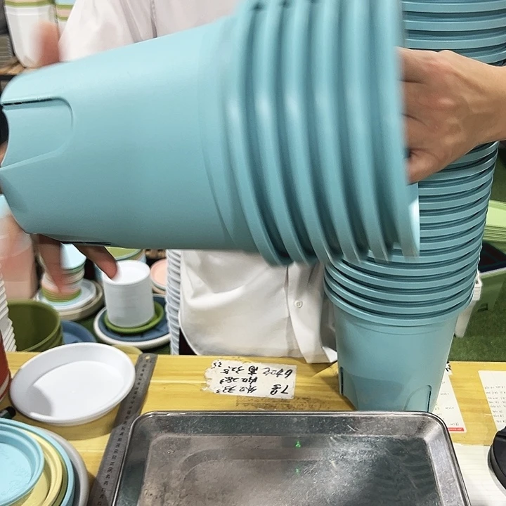 微瑕圆控根口18高18蓝色带托6个