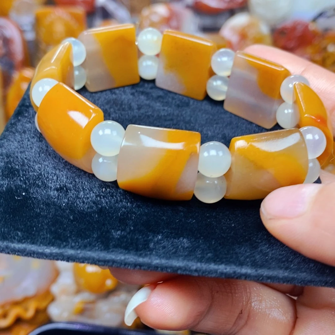 石英质玉（黄龙玉）未镶嵌吊坠(不含链)