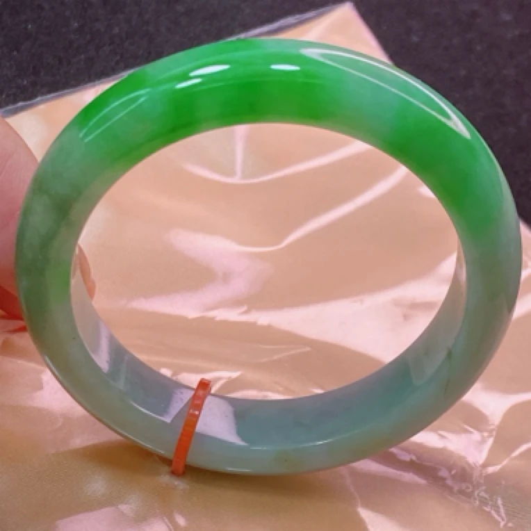 缅甸天然A货翡翠手镯正阳绿5253圈口