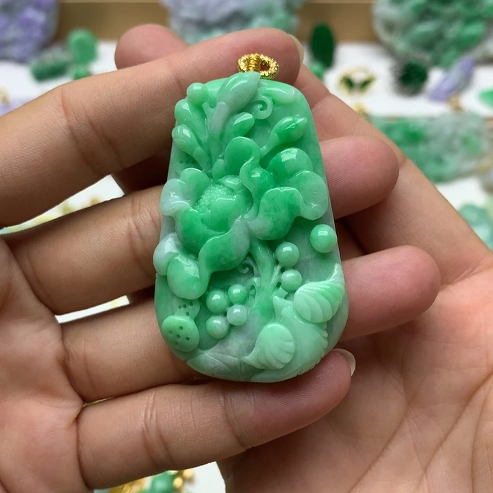 颈饰未镶嵌翡翠翡翠