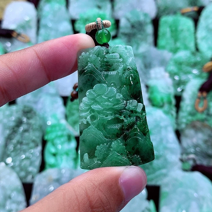 吊坠(不含链)未镶嵌翡翠