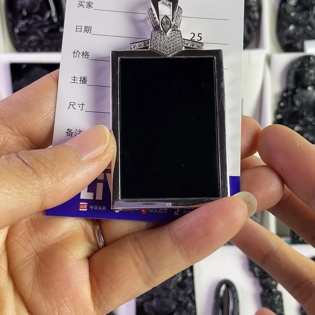 【闪购商品】翡翠颈饰未镶嵌小*头