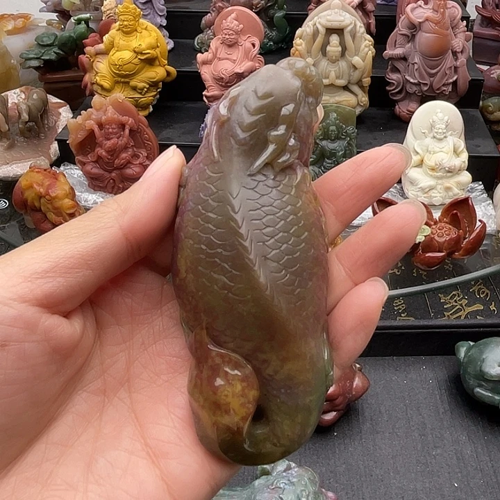 石英质玉未镶嵌摆件