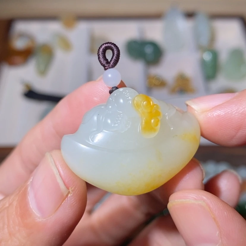 【闪购商品】颈饰未镶嵌和田玉