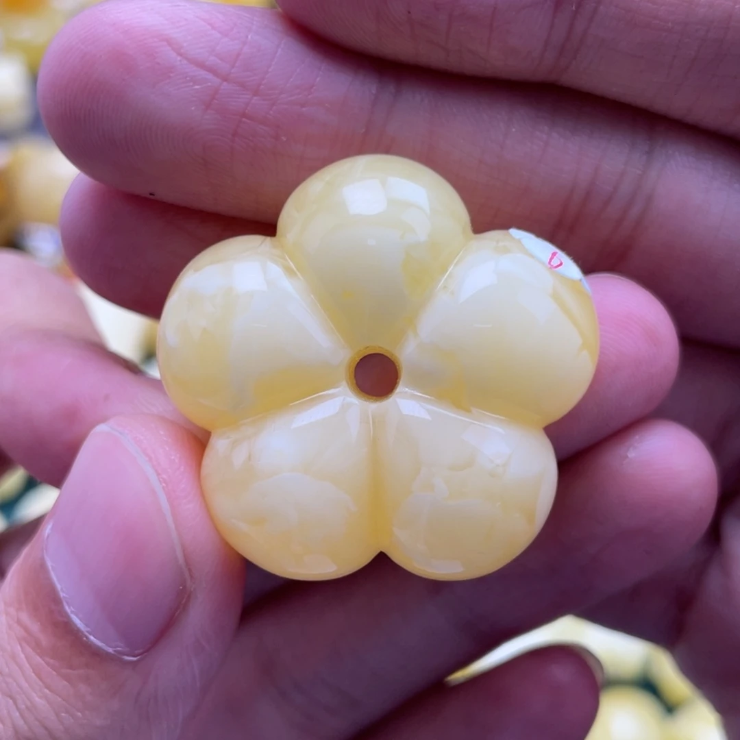 琥珀未镶嵌裸石蜜蜡