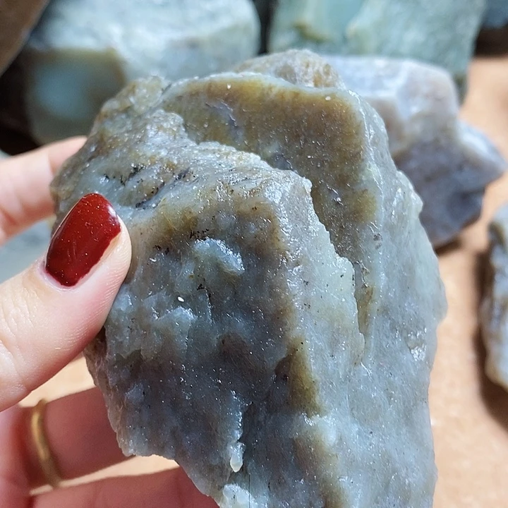 未镶嵌和田玉（糖玉）珠宝半成品