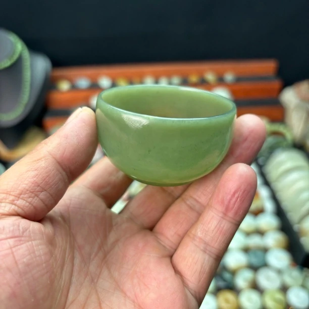 新疆和田玉且末料薄胎酒杯58✖️30