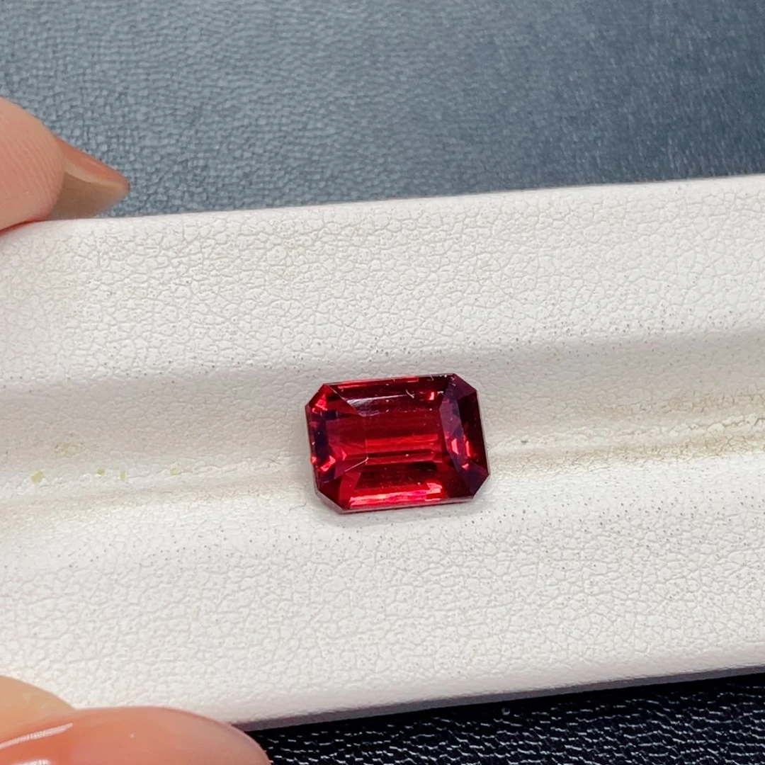 石榴石裸石未镶嵌4.45克拉