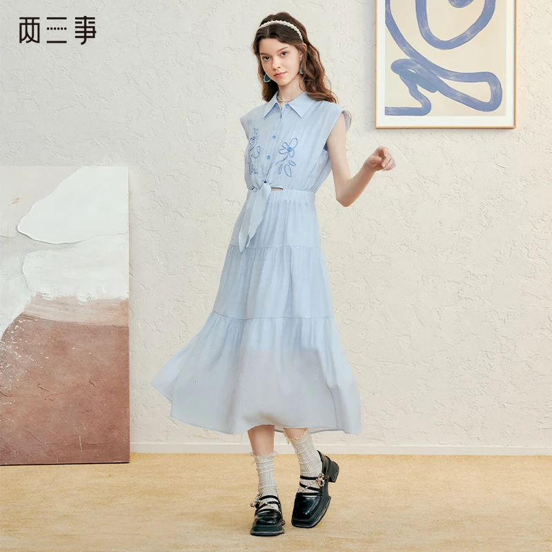 两三事天外之蓝复古绣花翻领无袖背心裙a字连衣裙