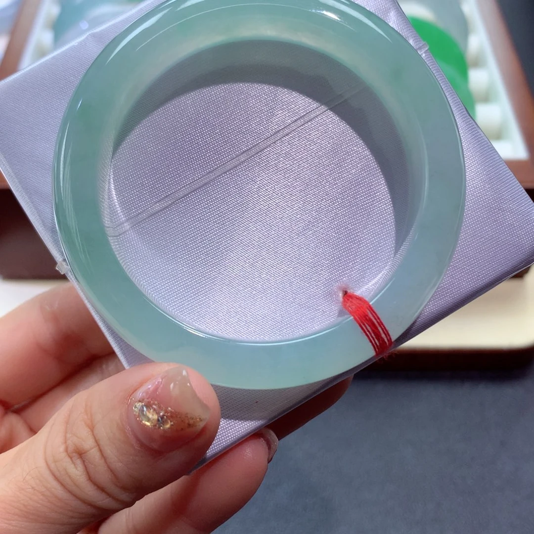 翡翠手镯未镶嵌27圈口