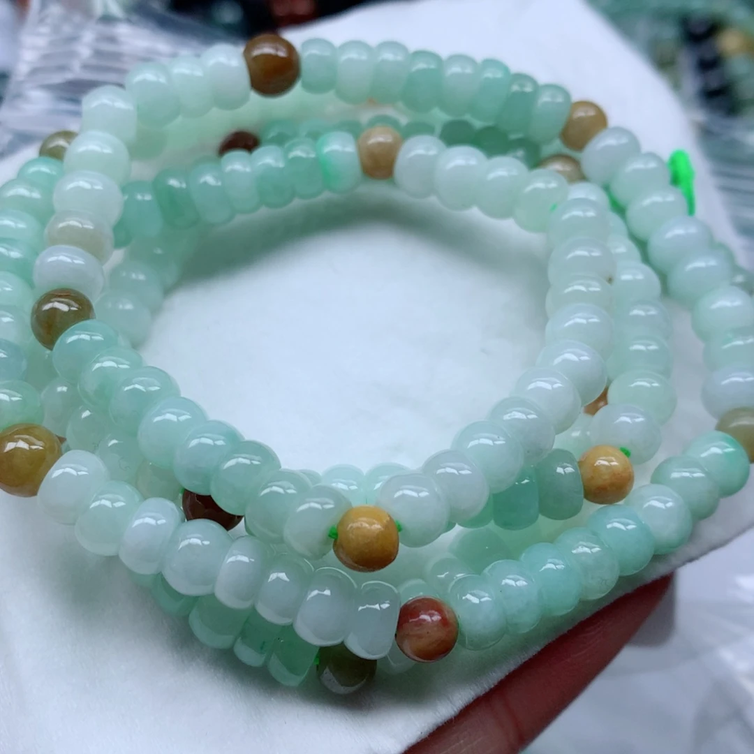 翡翠项链未镶嵌翡翠