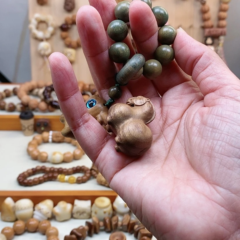 【闪购商品】维腊木（绿檀）打****奥绿檀唐马手捻