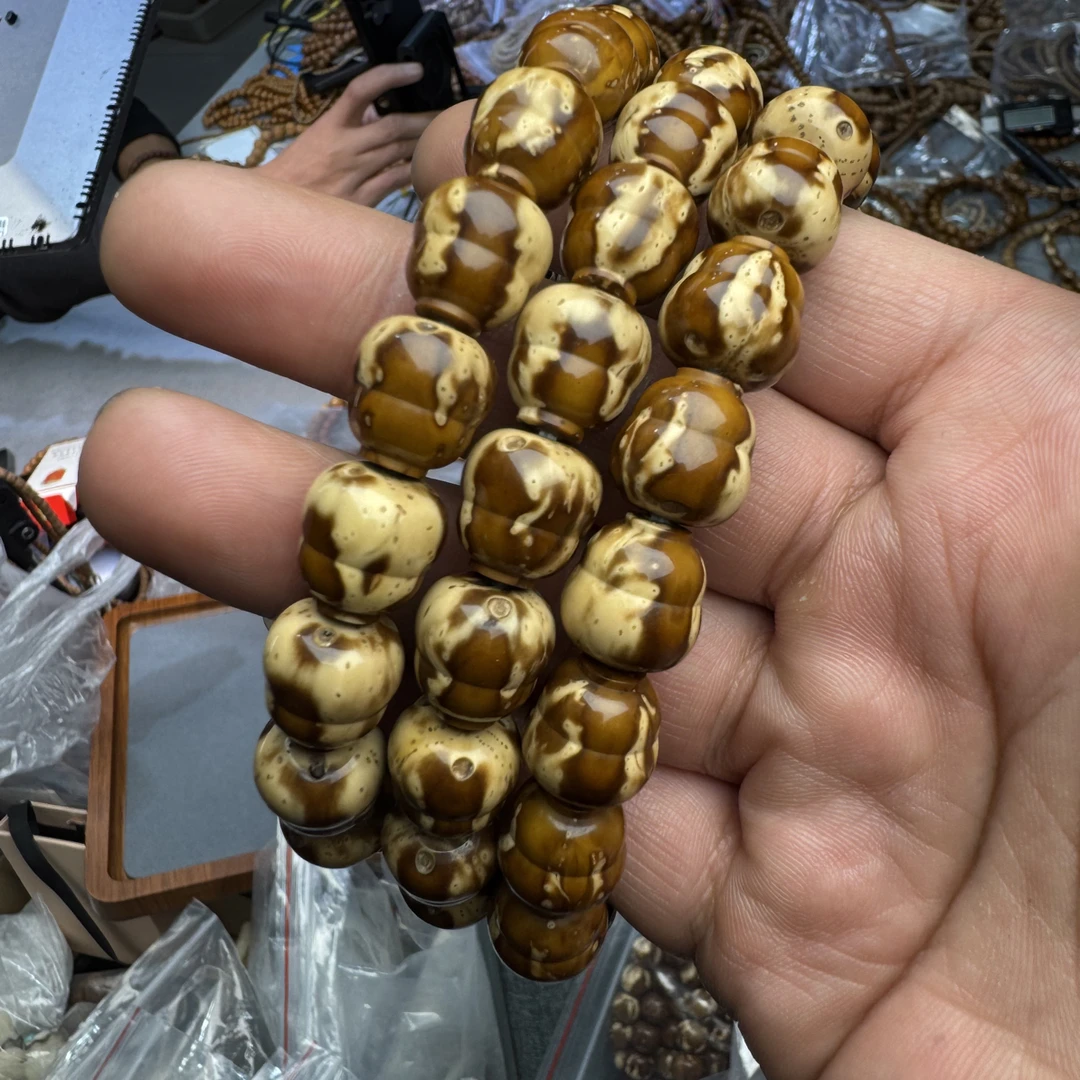 Z7花皮紫金鼠葫芦手串12+左右