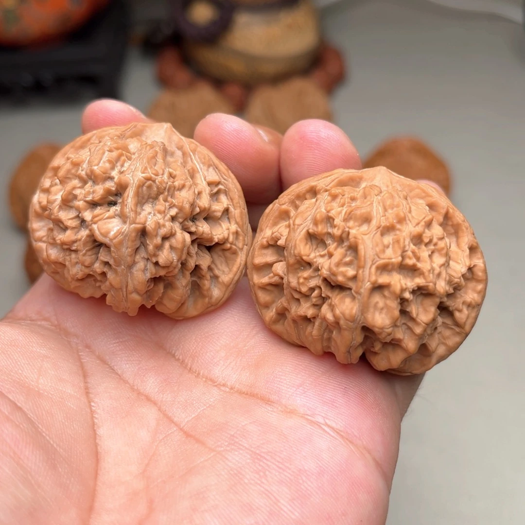 文玩核桃吊坠老灯