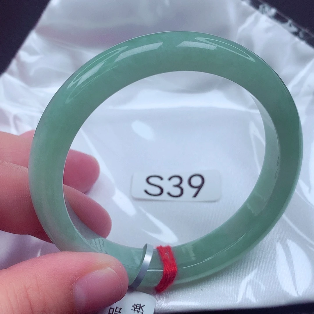 翡翠未镶嵌手镯天然缅甸翡翠A货