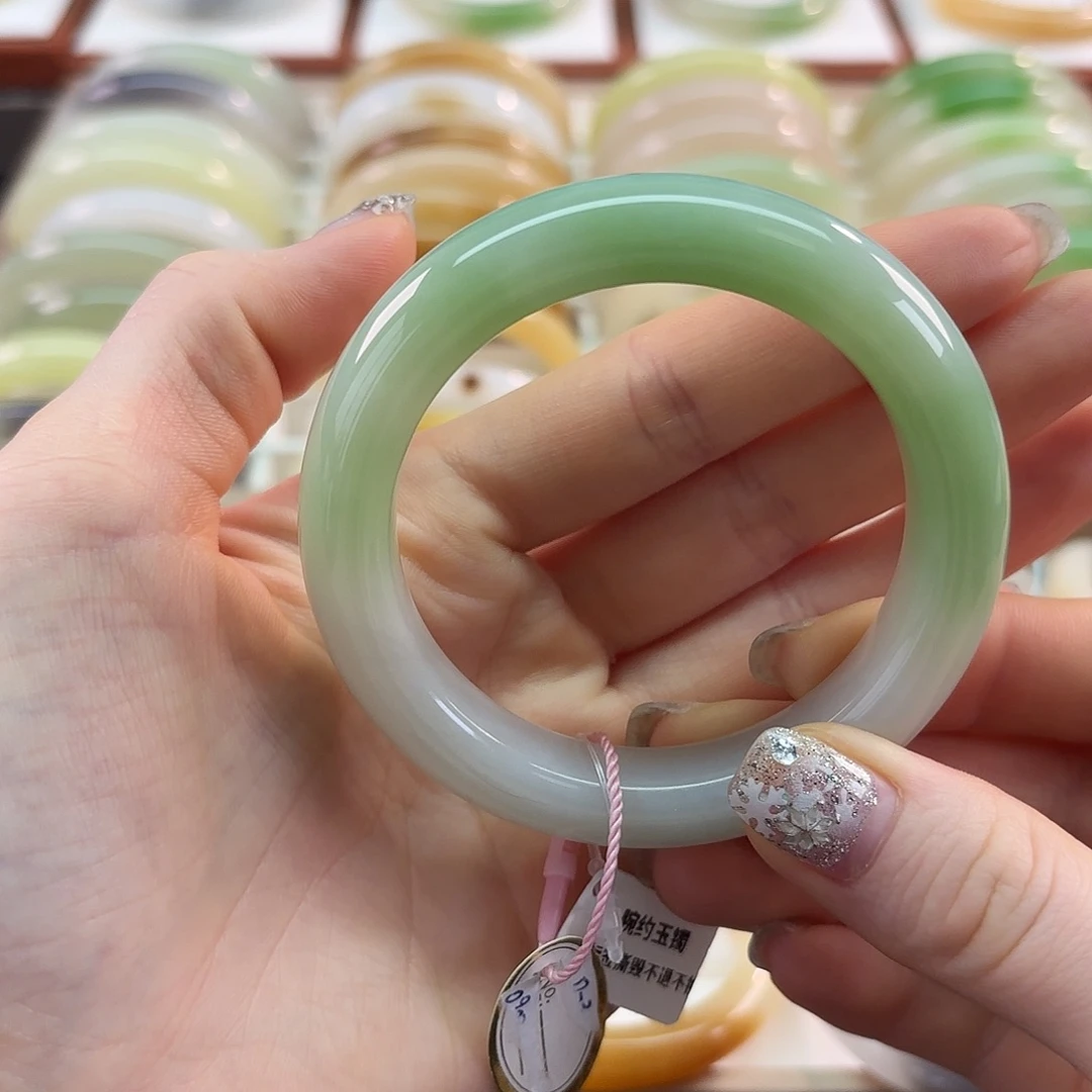 和田玉未镶嵌手镯【俄翠半山水 轮胎】