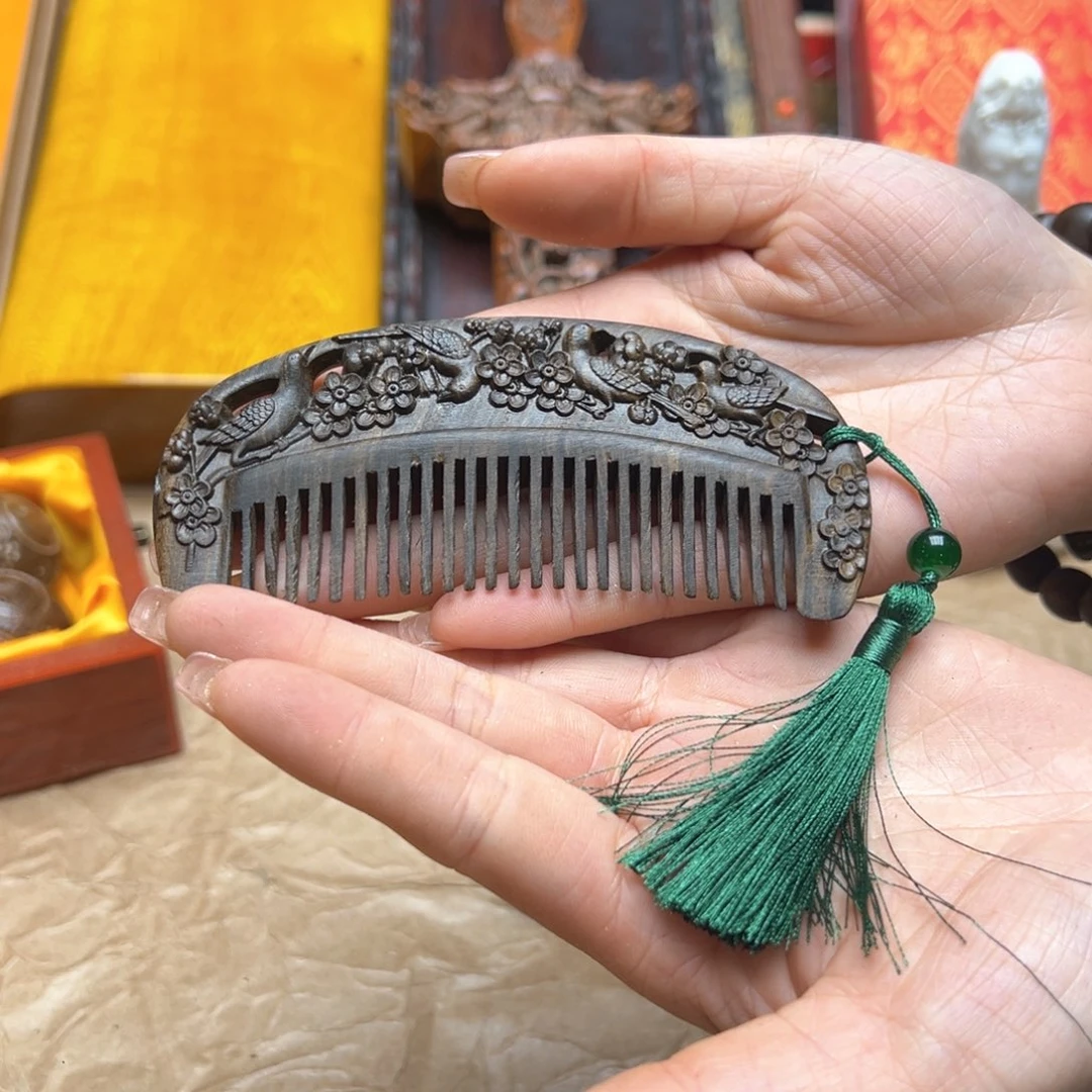 大叶紫檀（黑酸枝木类）