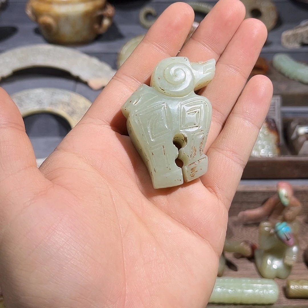 和田玉（糖玉）挂件未镶嵌