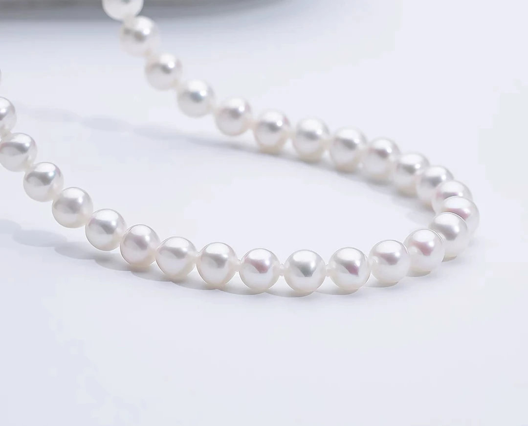 【福利价】大熊猫8--9mm无核极强光正圆珍珠项链