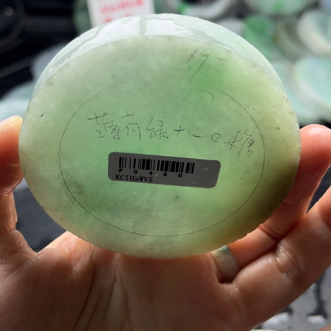 定制翡翠未镶嵌翡翠手镯