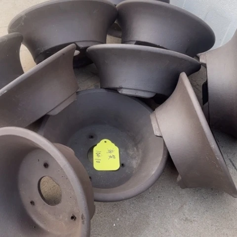 紫砂花盆100-10。     23-8