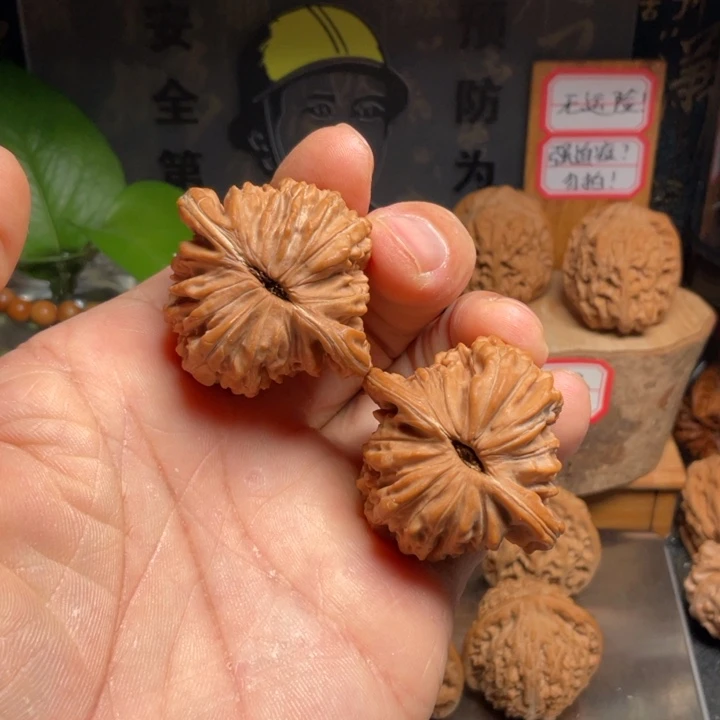 林***崽吊坠文玩核桃四座楼40全品