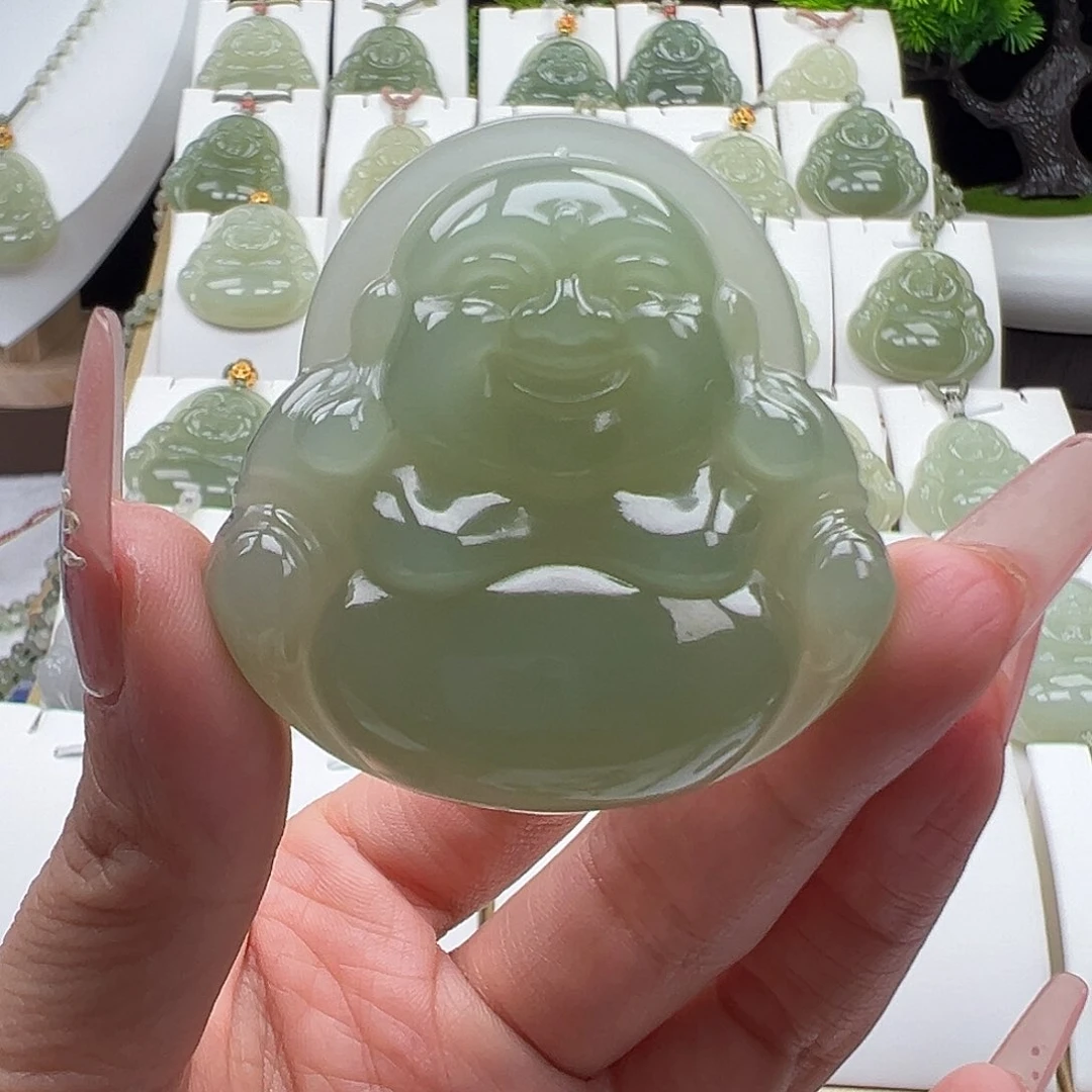和田玉未镶嵌颈饰欣*姐