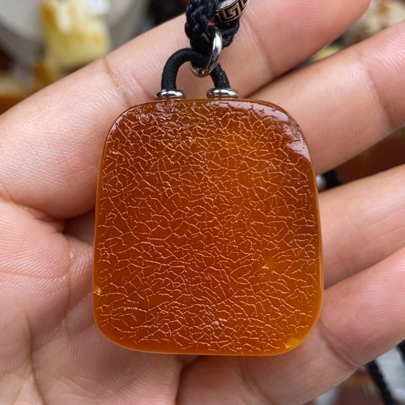 【闪购商品】琥珀颈饰未镶嵌