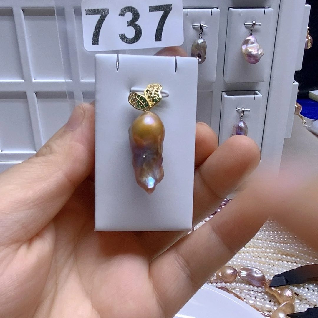 颈饰未镶嵌淡水珍珠