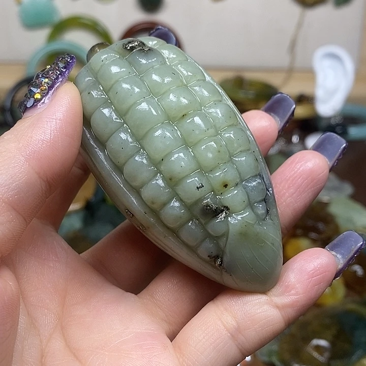蛇纹石玉手把未镶嵌