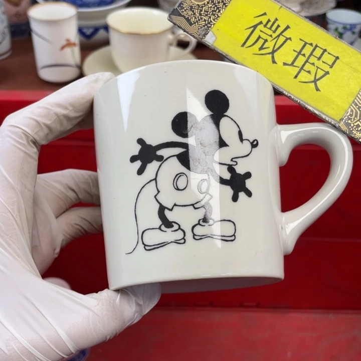 他家瓷器真美…开播了