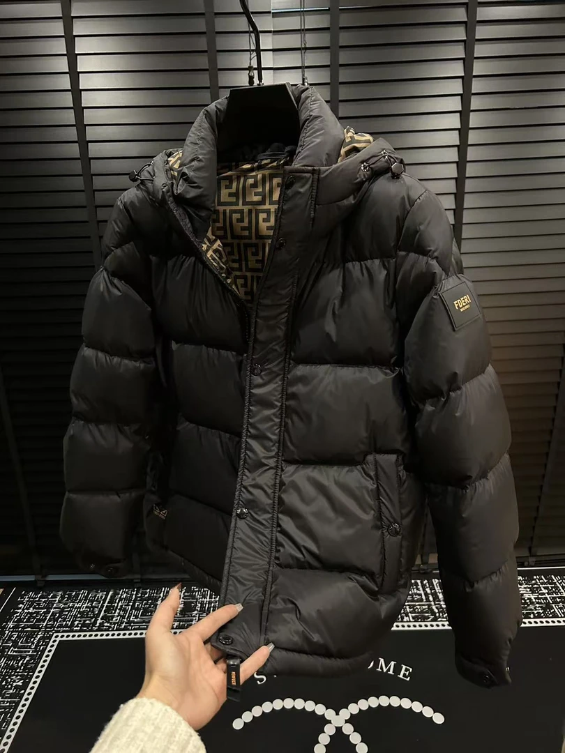 男士新款加厚羽绒服外套