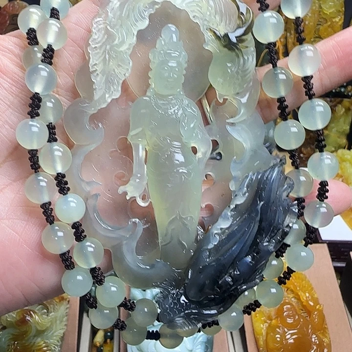 未镶嵌蛇纹石玉颈饰