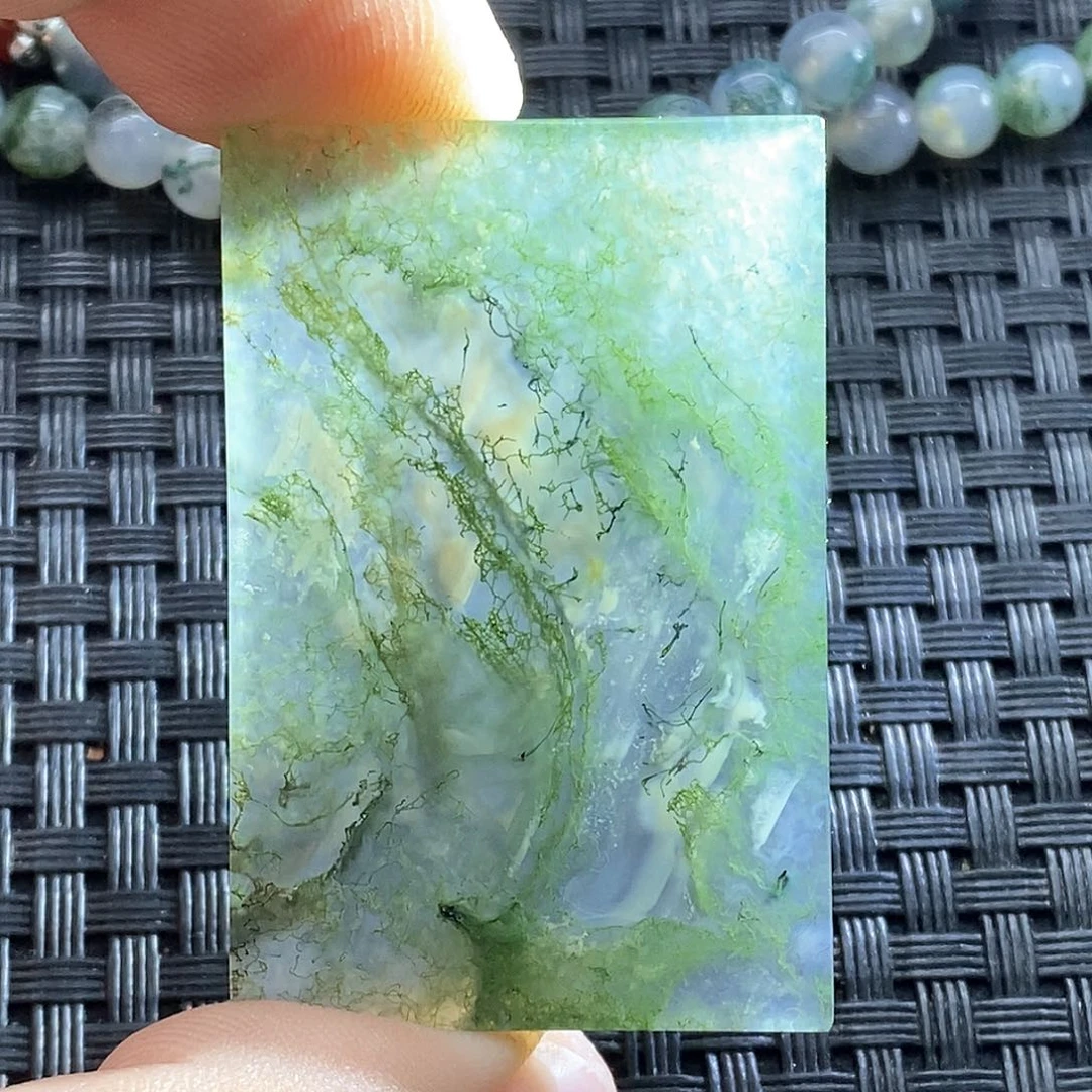 未镶嵌颈饰玛瑙/玉髓能****扁