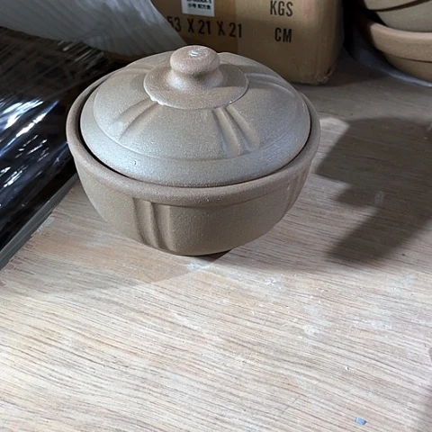 微瑕，不能明火，口径15高度7变形652