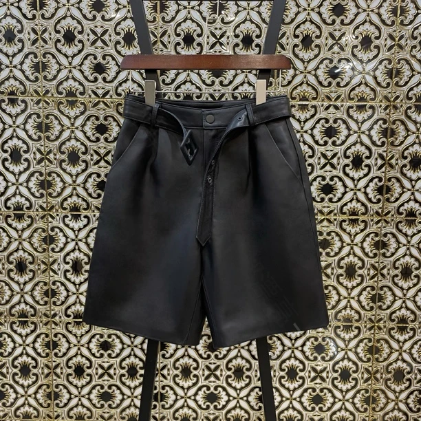 真皮五分裤女显瘦百搭头层绵羊皮直筒中裤休闲时尚简约短裤四分女