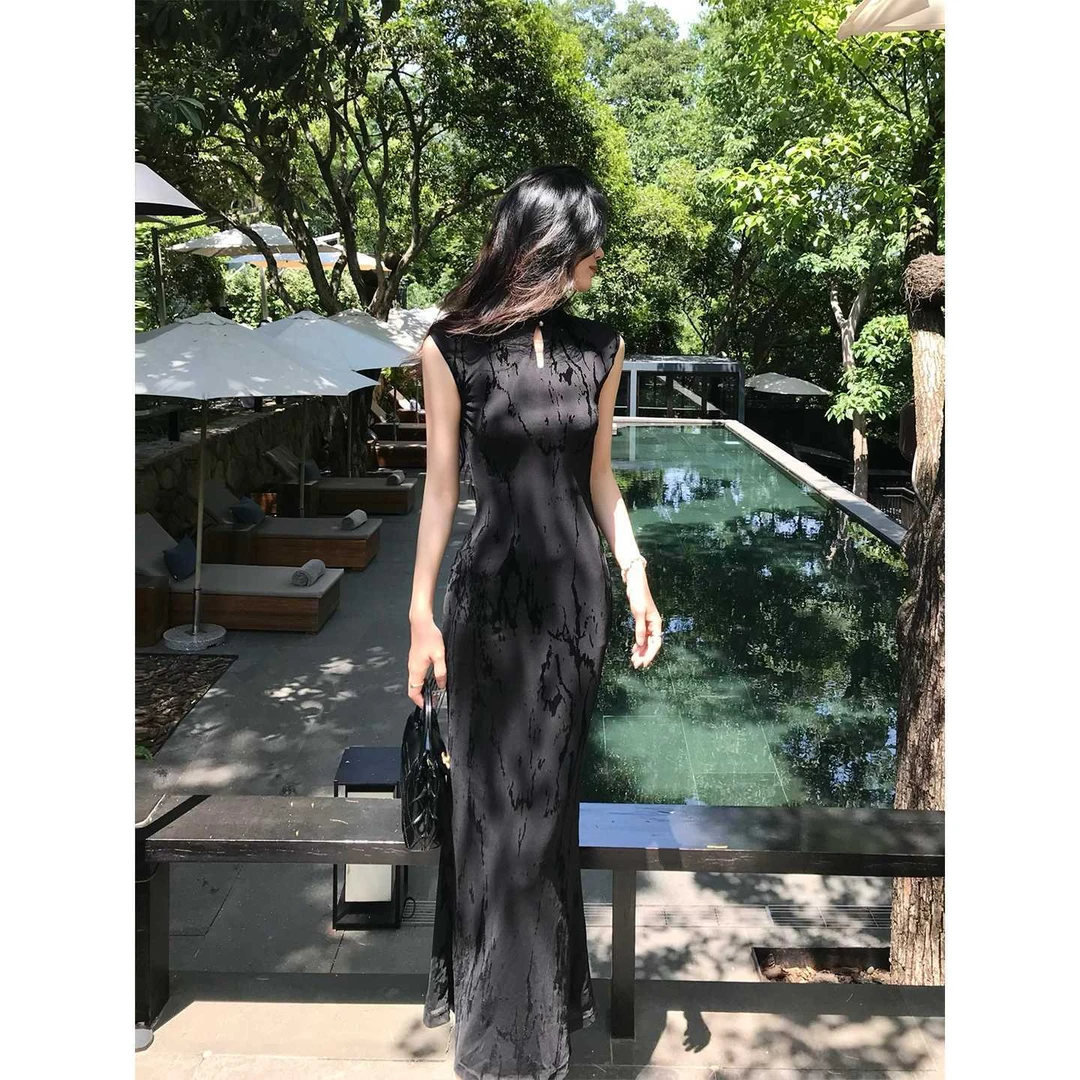 新中式旗袍改良年轻款少女高级感修身显瘦气质黑色无袖连衣裙女夏