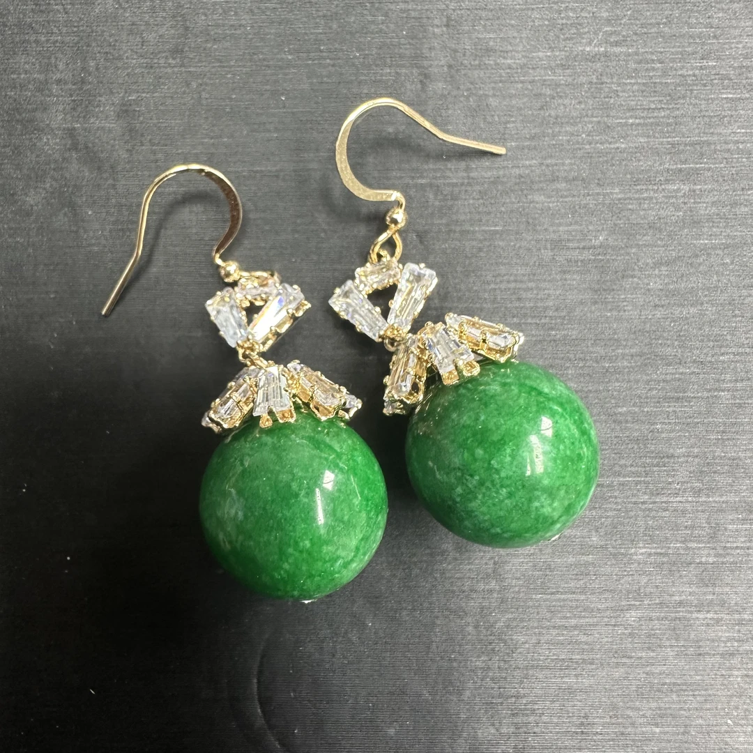 翡翠球球耳饰 A363