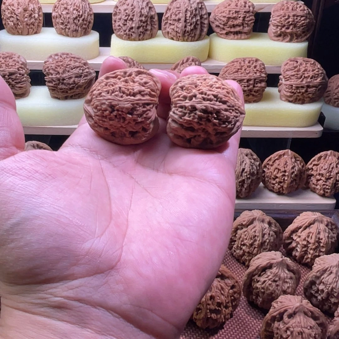 ****睡把件文玩核桃涿鹿三角