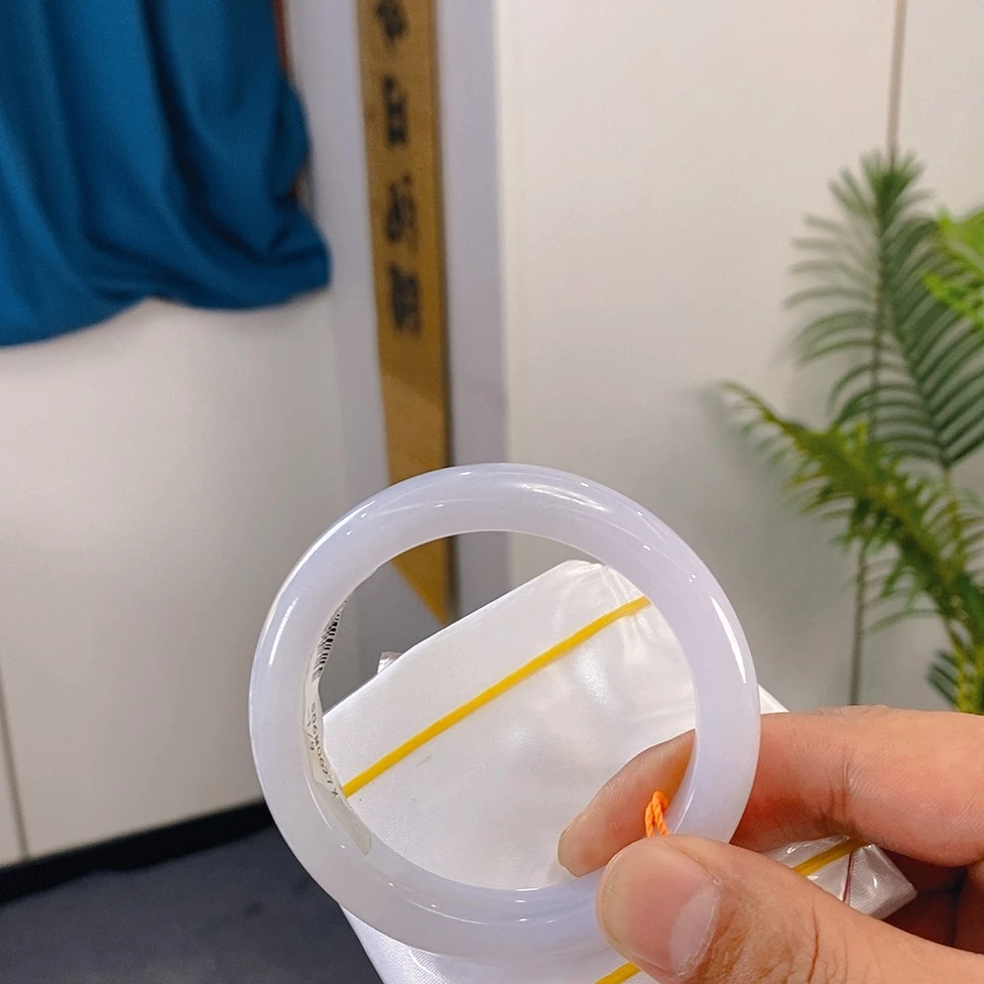 未镶嵌手镯翡翠翡翠