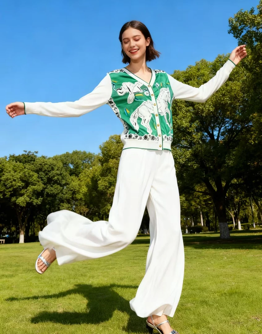 24372【灵动飞马】重磅桑蚕丝弹力缎拼接开衫百搭宽松显瘦